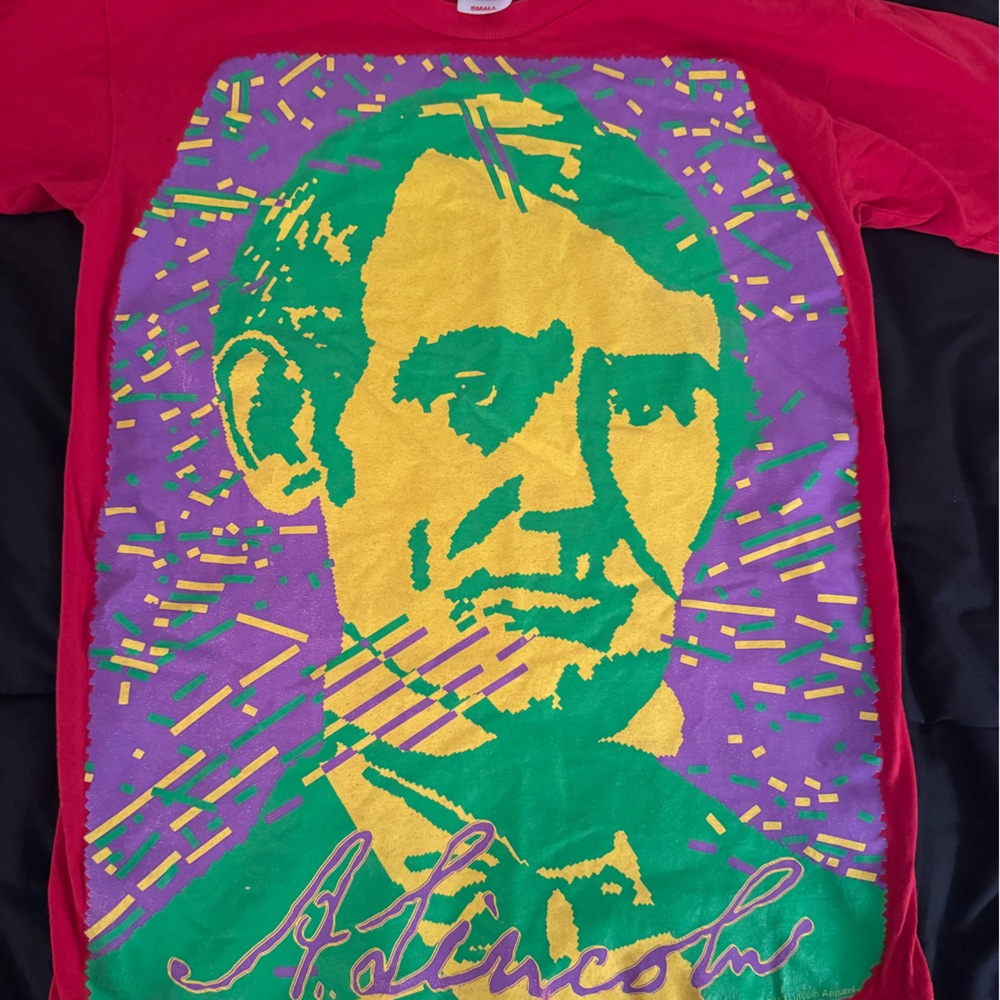 Vibrant Graphic Abe Lincoln T-Shirt! Perfect condition!